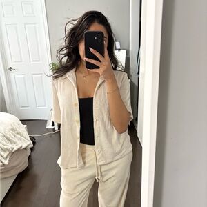 Aritzia - Wilfred Sunny Shirt - Cream Button-Up (Part of Marching Set)